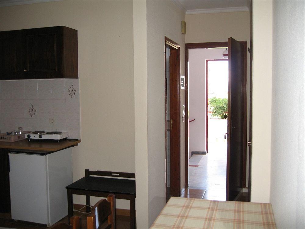 Stam & John Apartments Cos Exterior foto